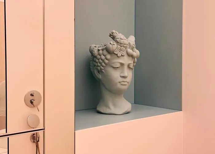 Luxury Yacht Park Marina View Parking