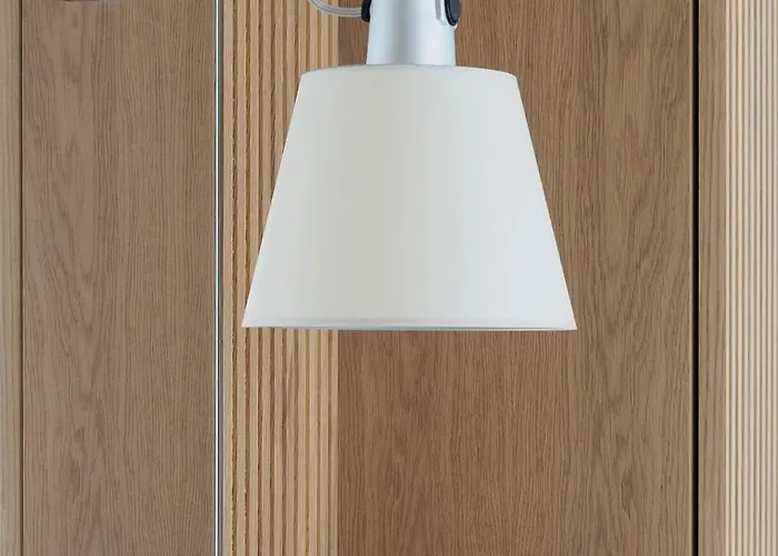 Luxury Yacht Park Marina View Parking *