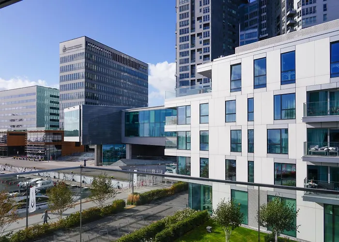 Luxury Yacht Park Marina View Parking * Gdynia